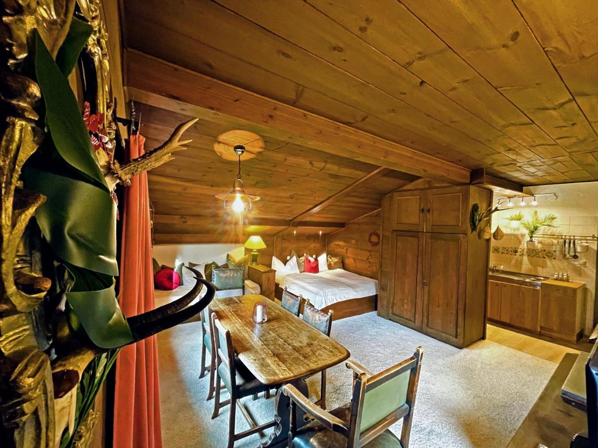 Goldspecht - Boho Appartements Saalbach-Hinterglemm Esterno foto